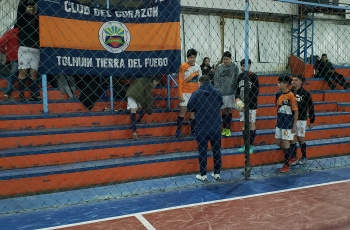 JUVENILES: CRUCES PICANTES PARA LOS CHICOS